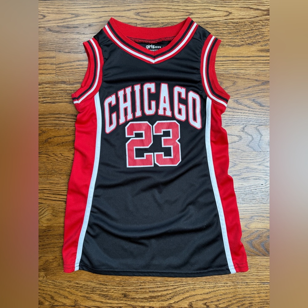 Girls Chicago Bulls 23 Kids Basketball Jersey Dress in Black and Red Size 5-6